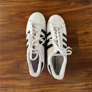 Adidas Superstar Men’s 9.5–Good condition